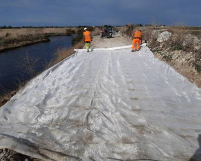 Seawall construction and reinforcement